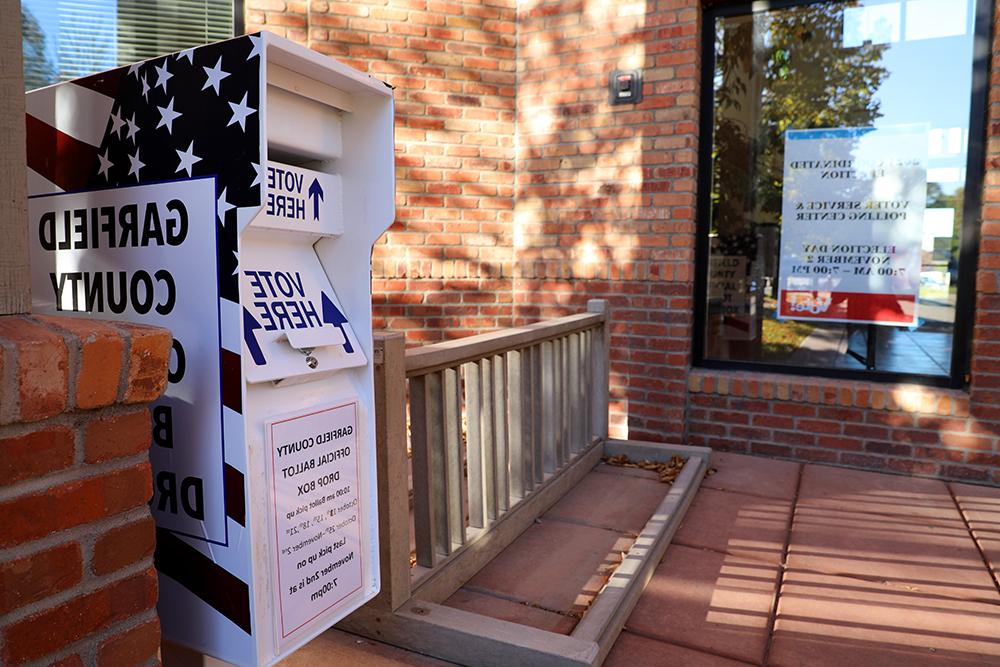 Ballot box out front of Carbondale Town Hall.